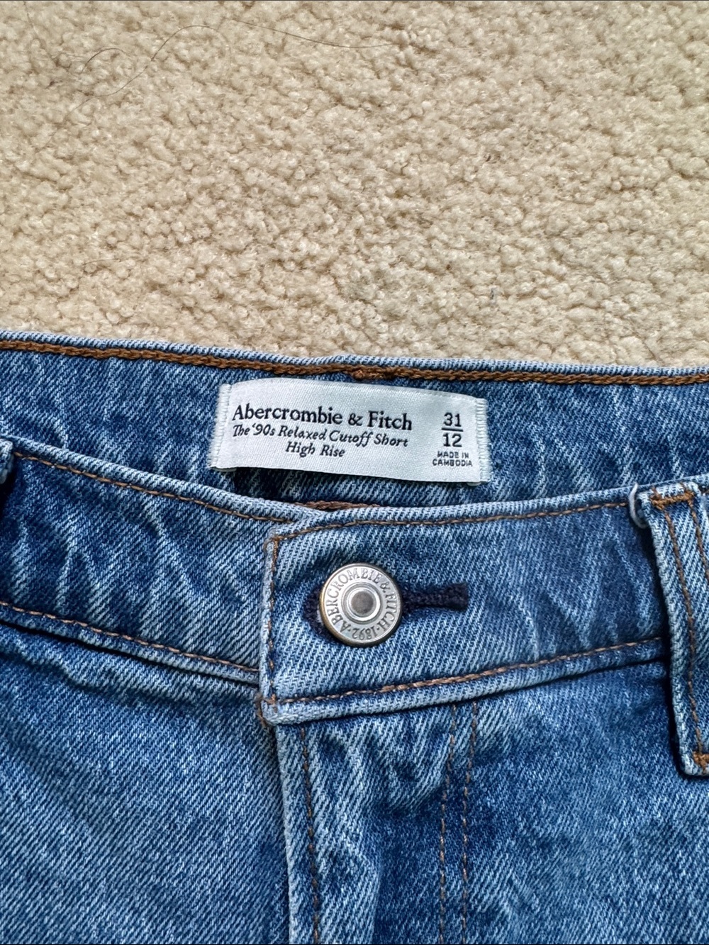 Abercrombie 90’s Relaxed High-Rise Denim Cutoff Shorts - Blue - Picture 2 of 4